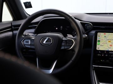 Lexus LBX